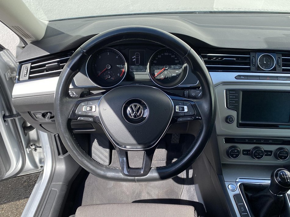 Volkswagen Passat 1.6 TDi Comfortline