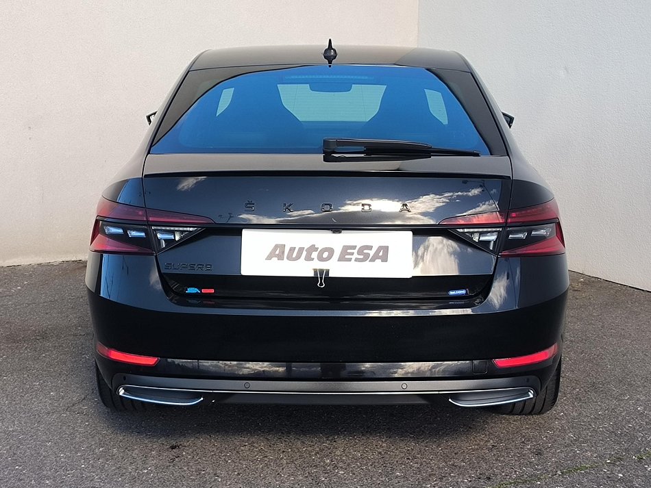 Škoda Superb III 2.0 TSI SportLine