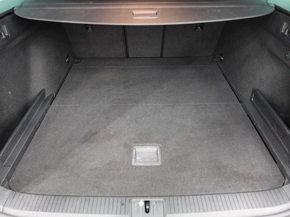 Volkswagen Passat 2.0 TDi 