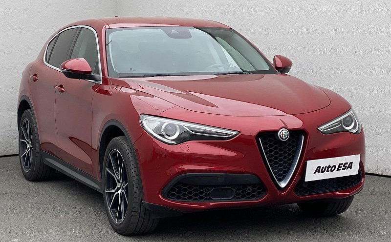 Alfa Romeo Stelvio 2.0T  4x4