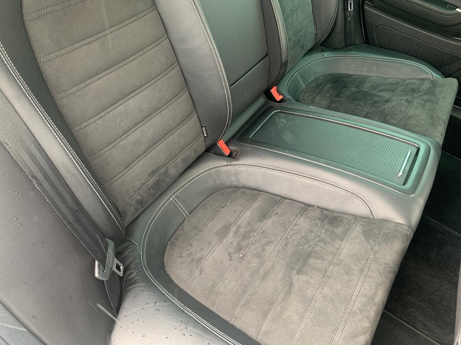 Volkswagen Passat CC 2.0 TDi 
