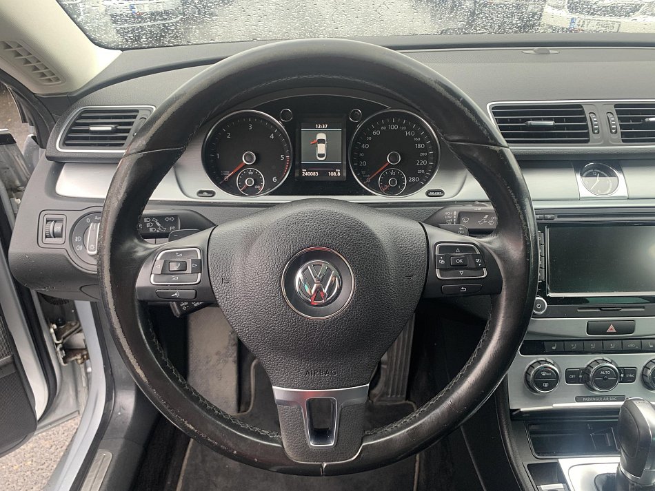 Volkswagen Passat CC 2.0 TDi 