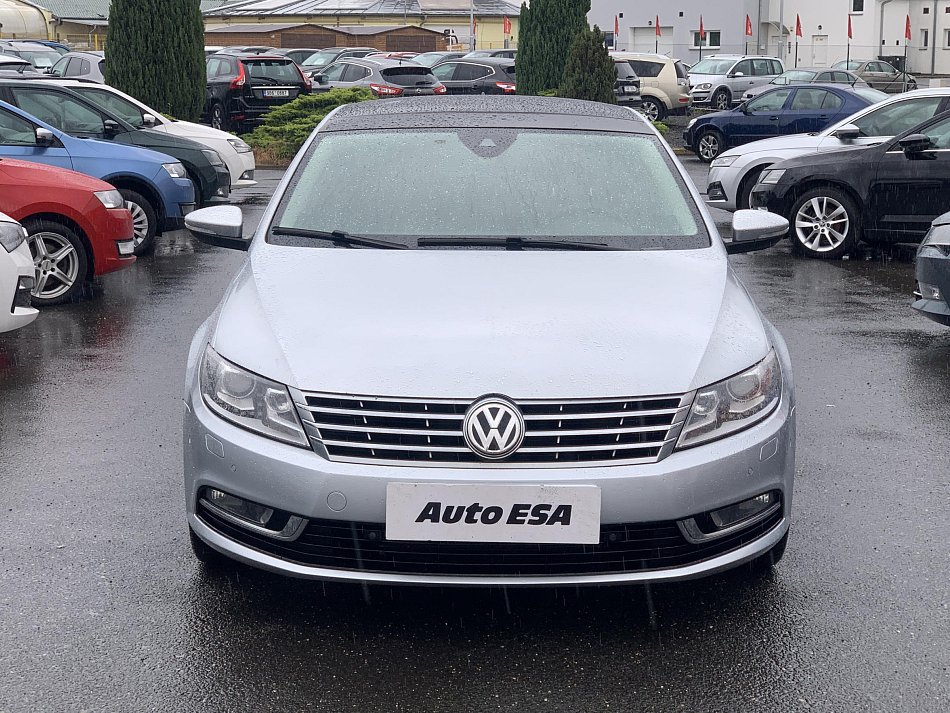 Volkswagen Passat CC 2.0 TDi 