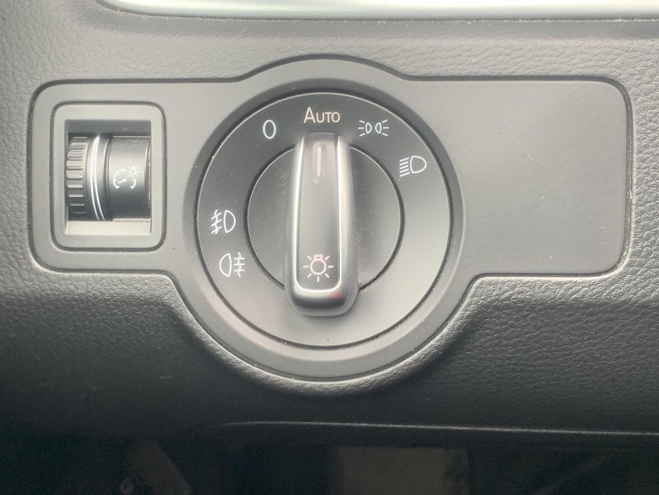 Volkswagen Passat CC 2.0 TDi 