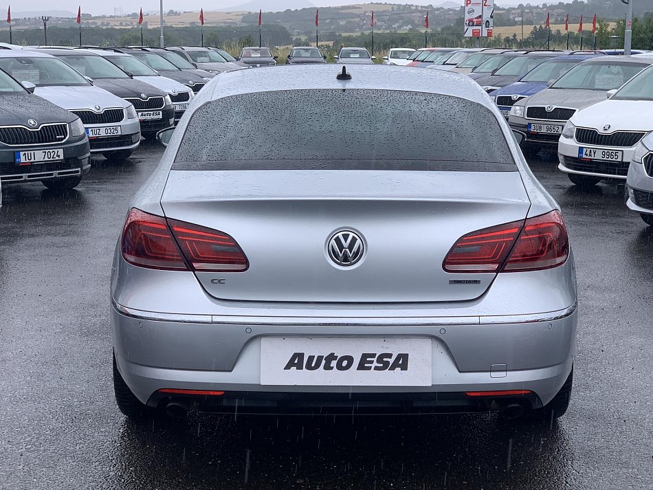 Volkswagen Passat CC 2.0 TDi 