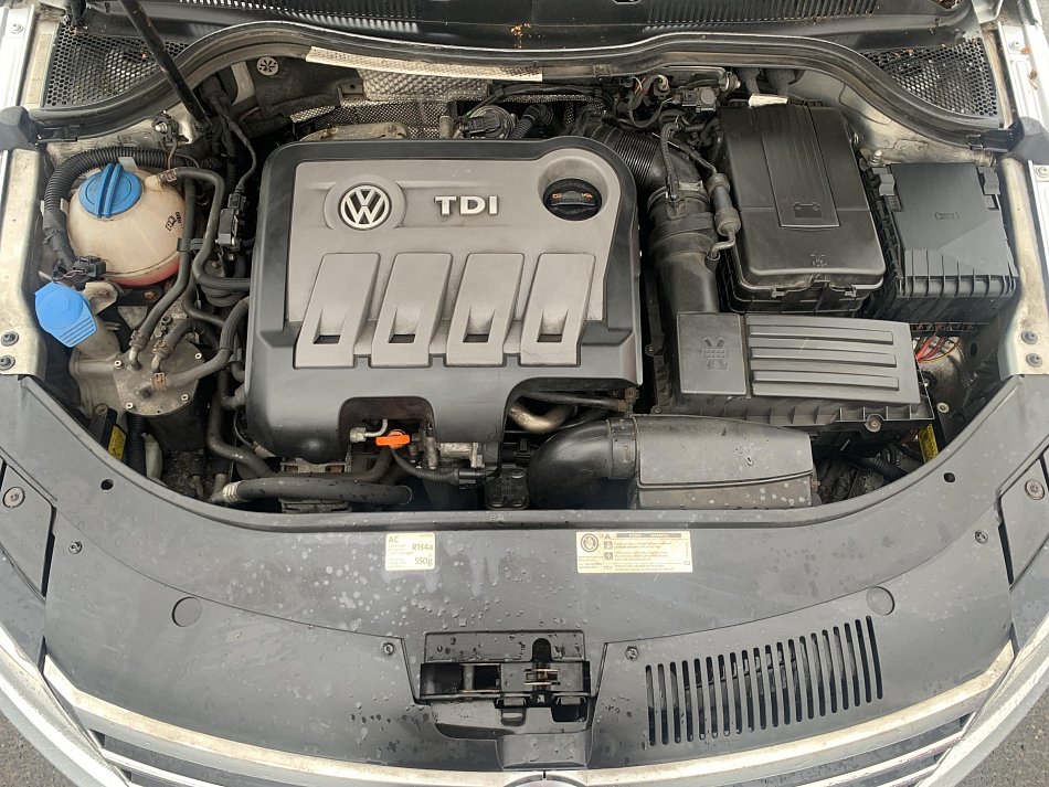 Volkswagen Passat CC 2.0 TDi 