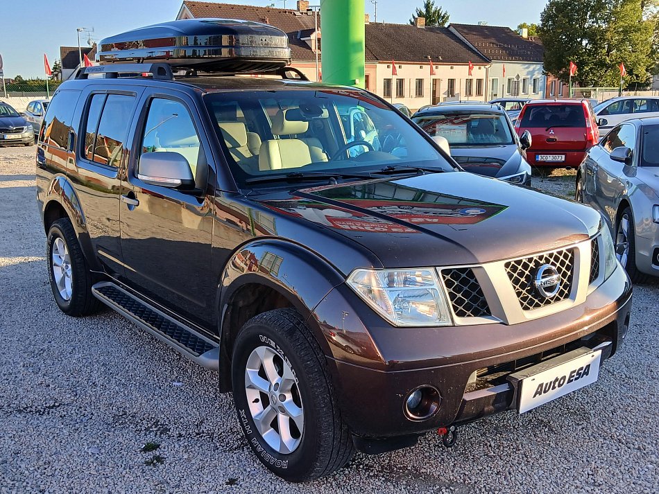 Nissan Pathfinder 2.5DCi 