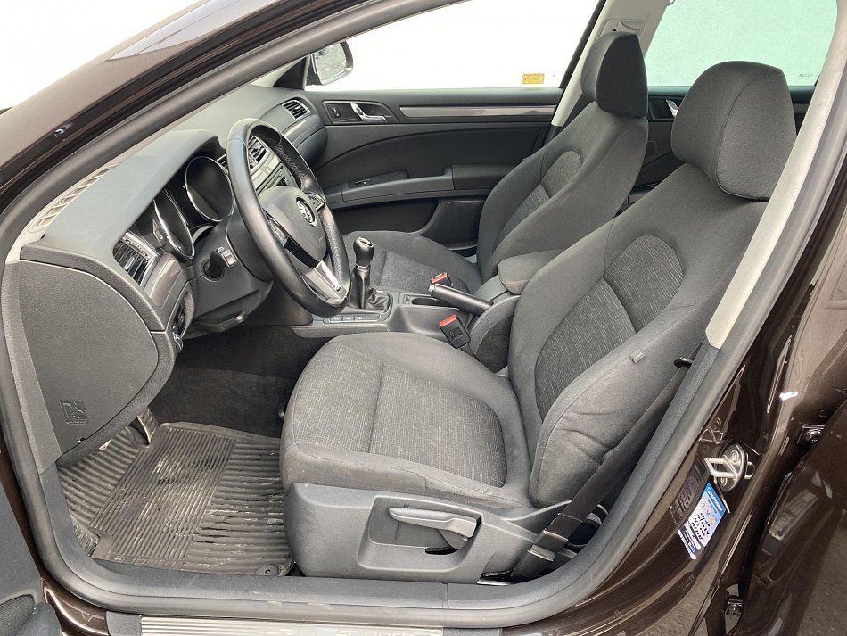 Škoda Superb II 2.0TDi Active