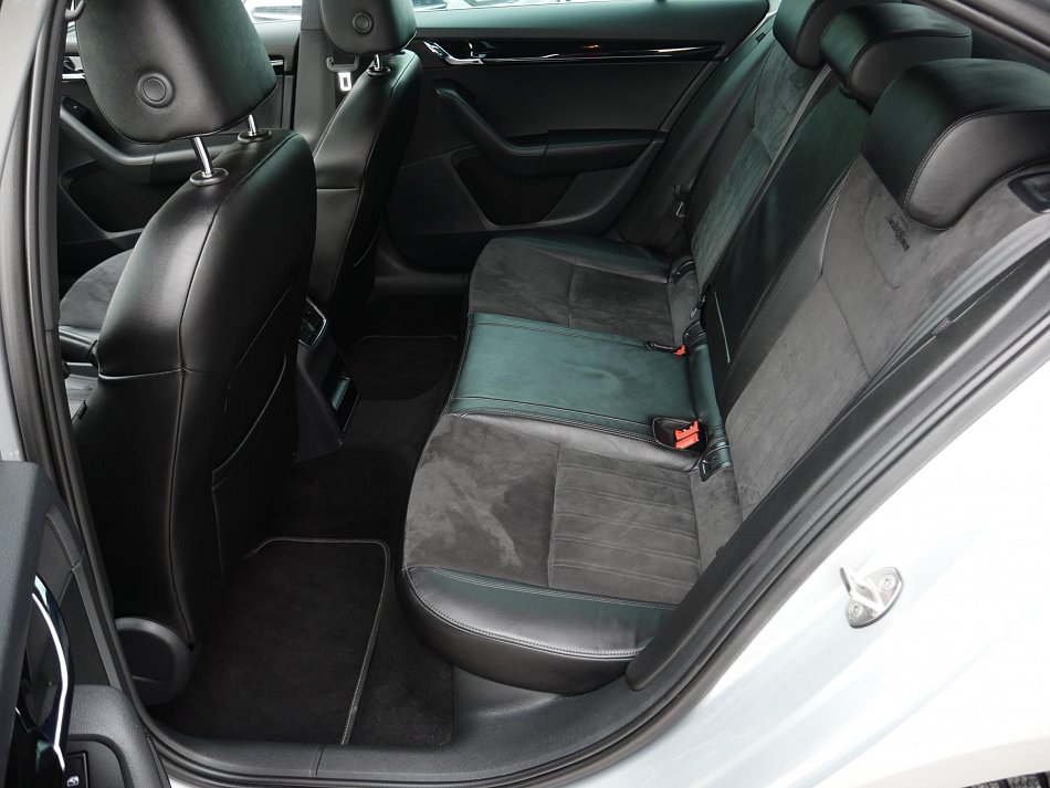 Škoda Octavia III 2.0 TSI L&K 4x4