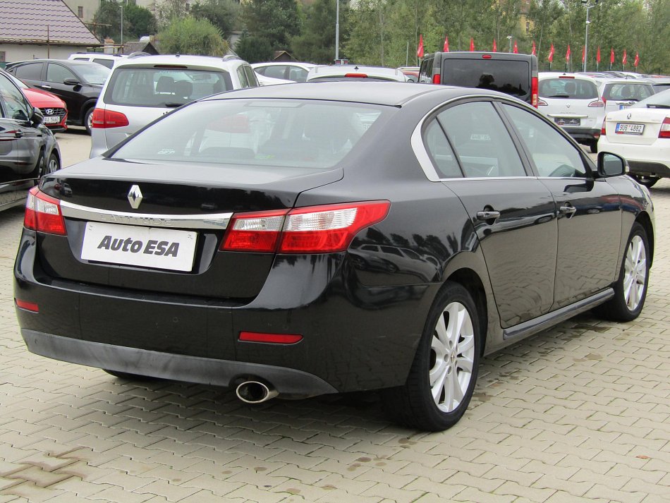Renault Latitude 2.0dCi 