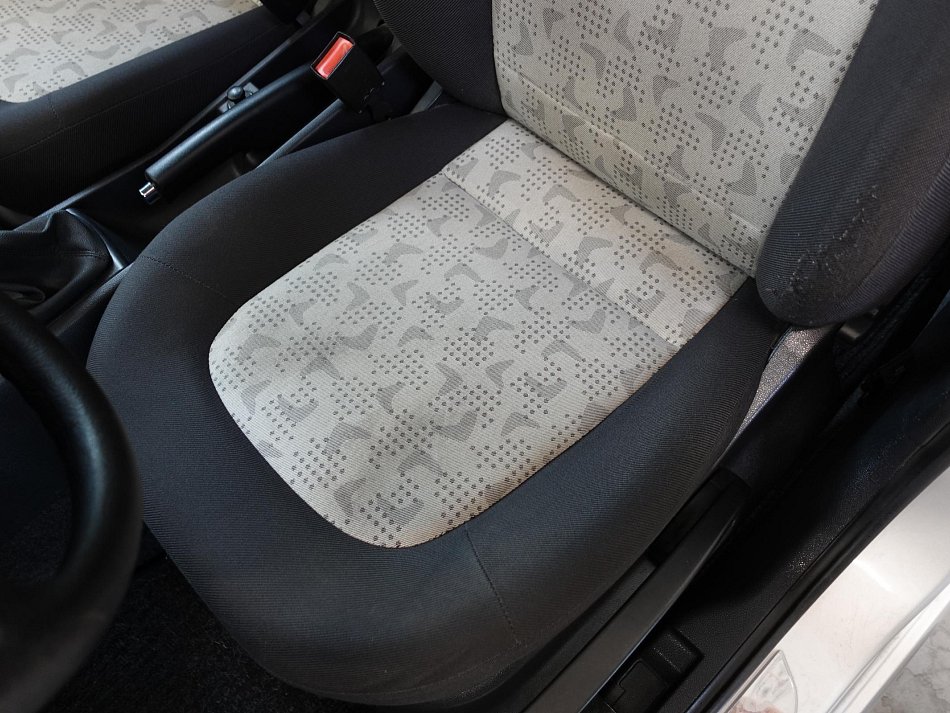 Škoda Fabia I 1.4i 16V 