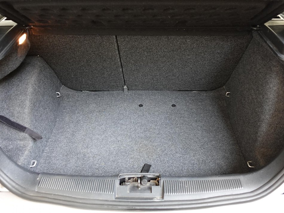 Škoda Fabia I 1.4i 16V 
