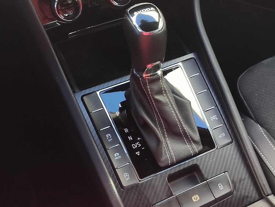 Škoda Superb III 2.0 TSI SportLine