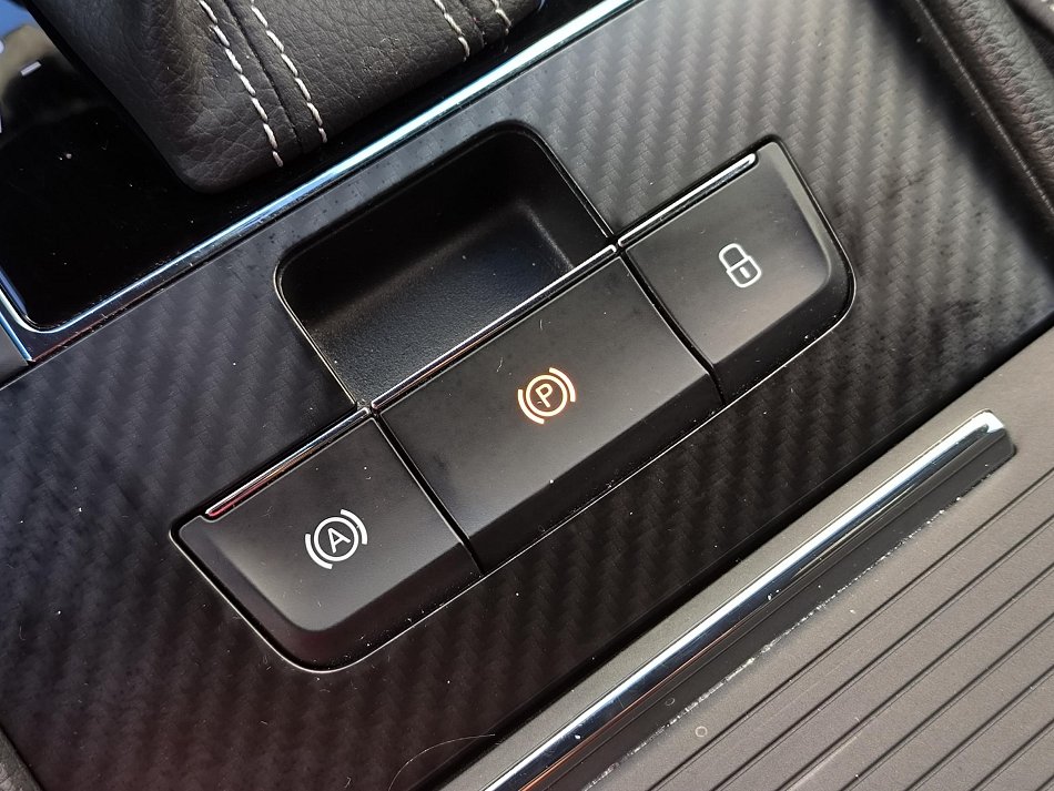 Škoda Superb III 2.0 TSI SportLine