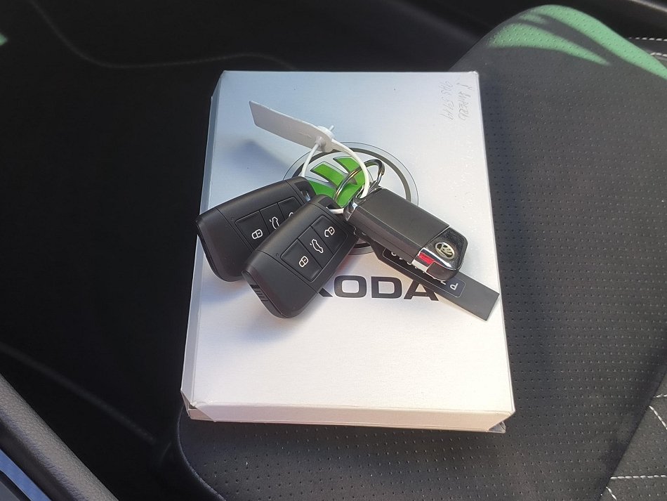 Škoda Superb III 2.0 TSI SportLine