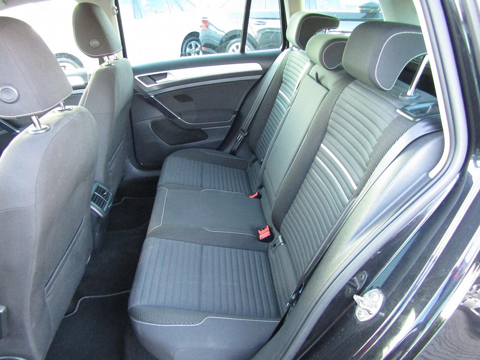 Volkswagen Golf 2.0 TDi 