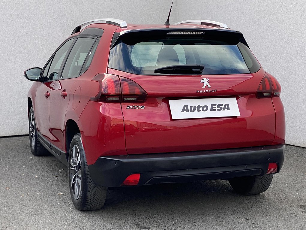 Peugeot 2008 1.2 PT Allure