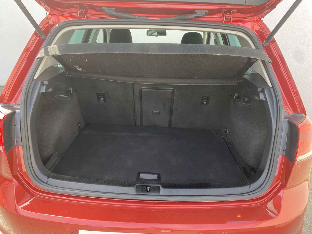 Volkswagen Golf 1.4 TSi Lounge