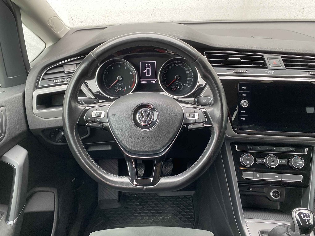 Volkswagen Touran 1.5 TSi 
