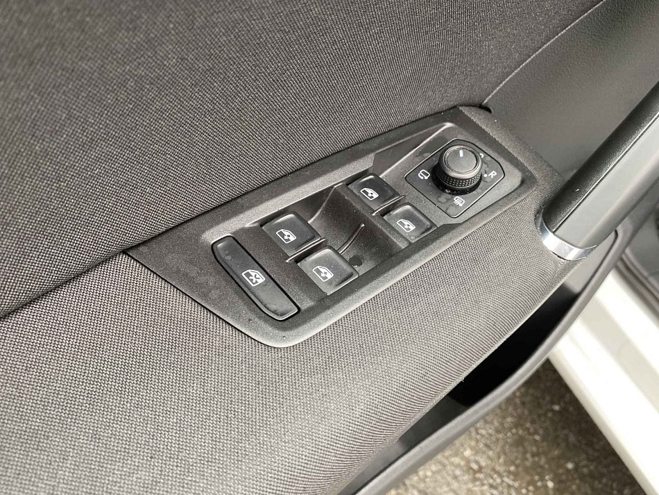 Volkswagen Touran 1.5 TSi 