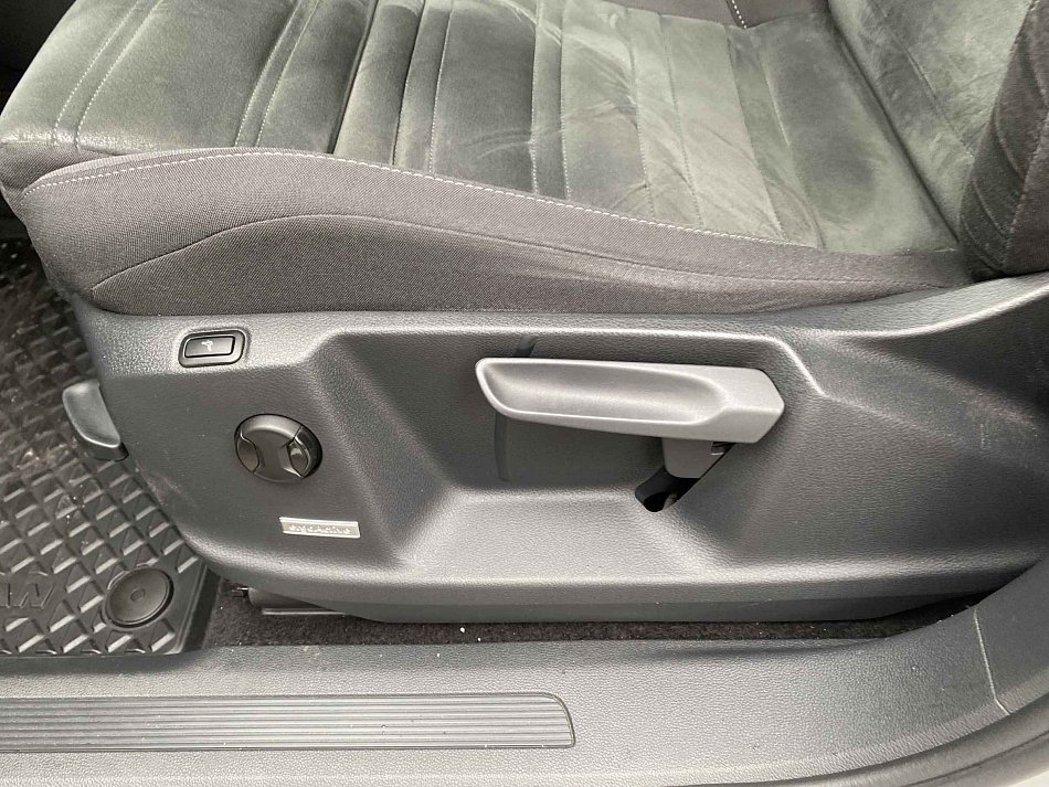 Volkswagen Touran 1.5 TSi 