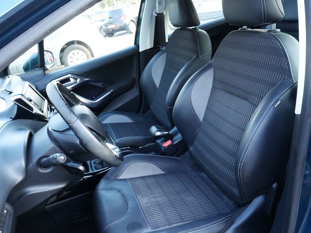 Peugeot 2008 1.2 PT Allure