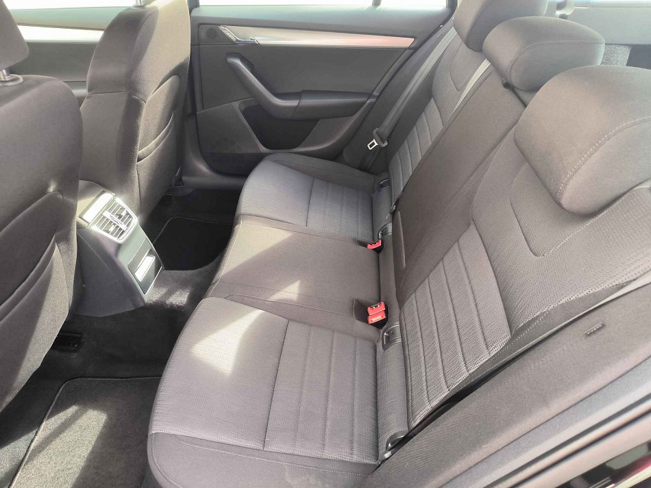 Škoda Octavia III 2.0 TDi Style