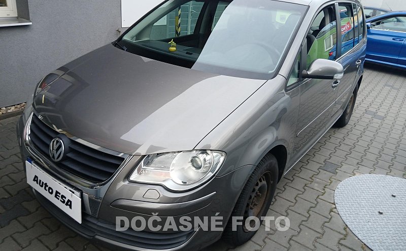 Volkswagen Touran 1.4 i 