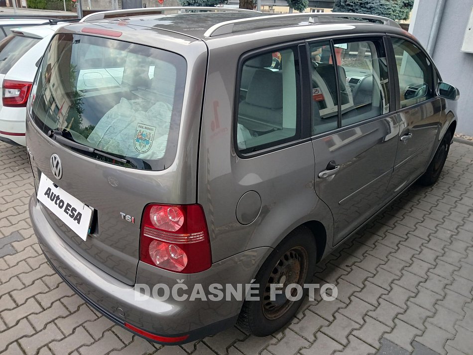 Volkswagen Touran 1.4 i 