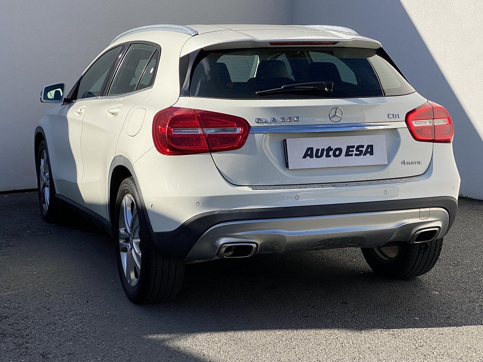Mercedes-Benz CLA 2.2 CDi  220d