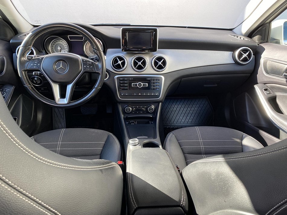 Mercedes-Benz CLA 2.2 CDi  220d