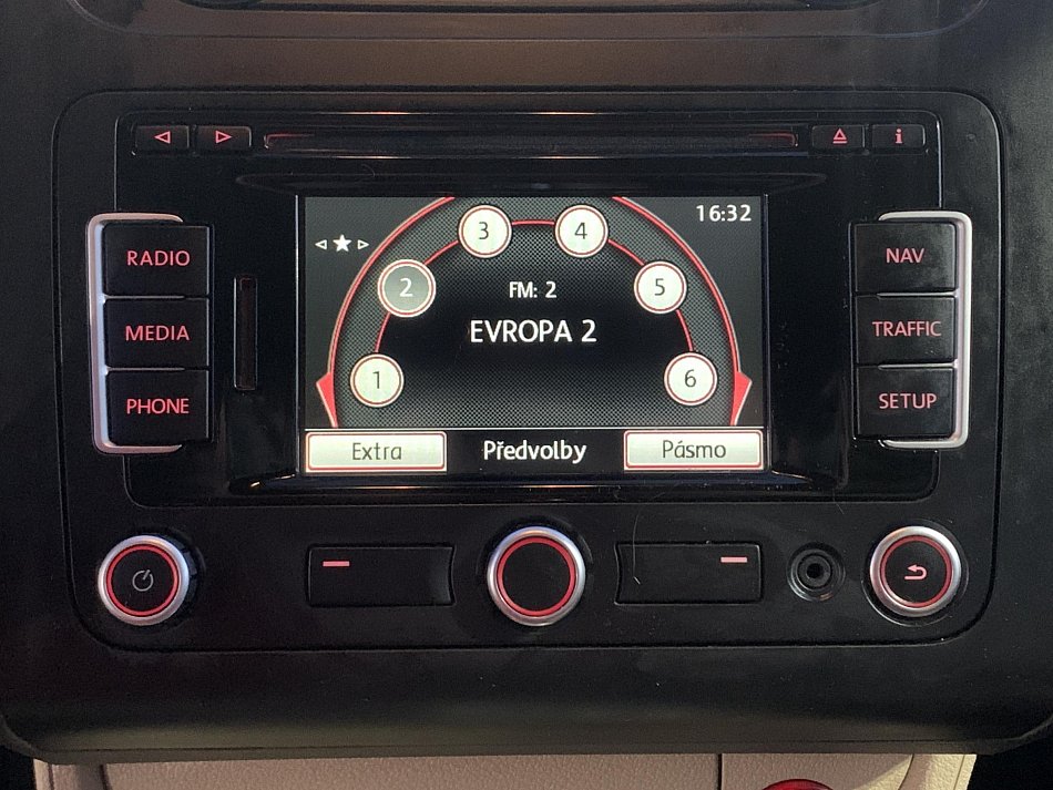 Volkswagen Touran 1.6 TDi 