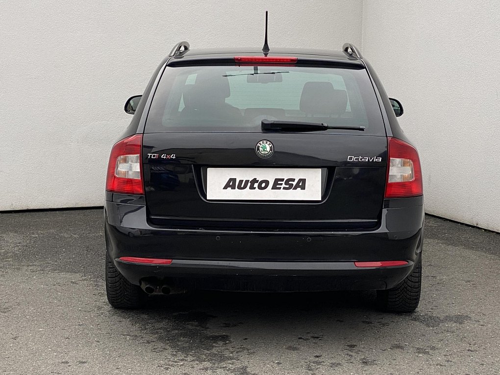 Škoda Octavia II 2.0 TDi Ambiente 4x4