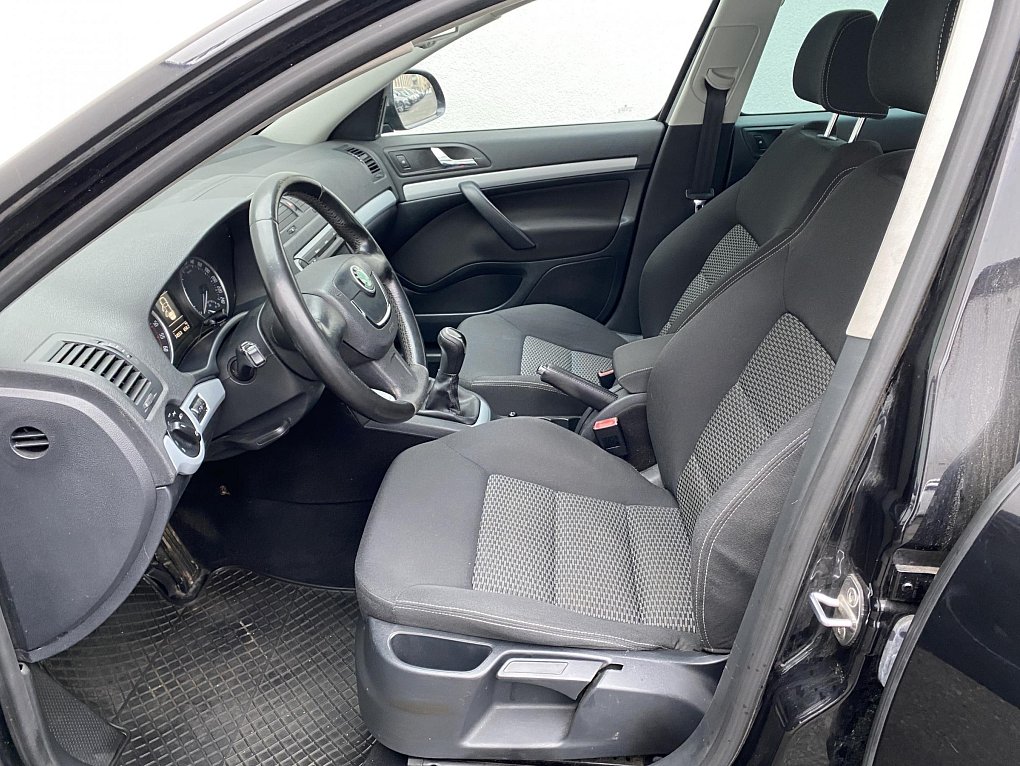 Škoda Octavia II 2.0 TDi Ambiente 4x4