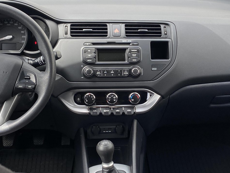 Kia Rio 1.2i 