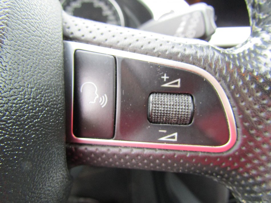Audi A4 2.0 TDi 