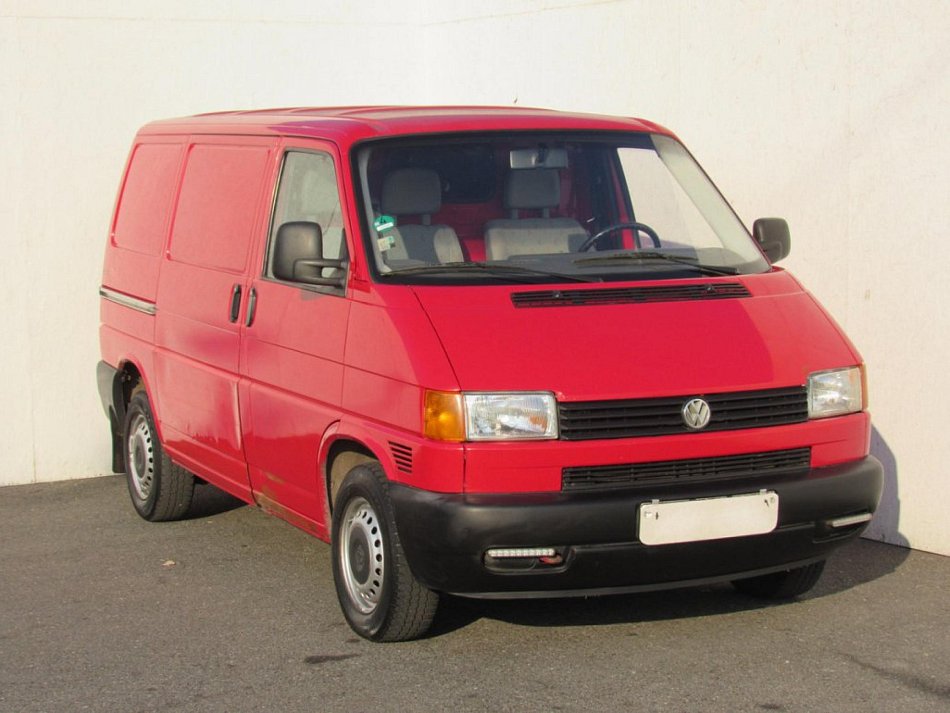 Volkswagen Transporter 1.9TD  6míst