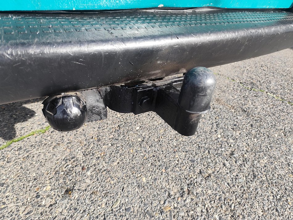 Volkswagen Transporter 1.9TD  6míst