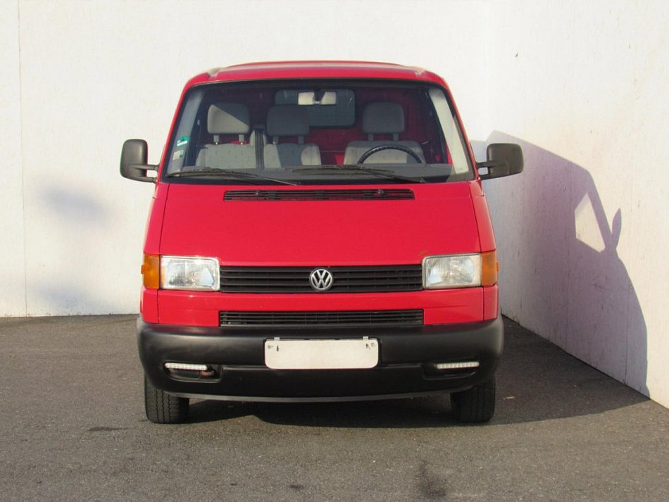 Volkswagen Transporter 1.9TD  6míst