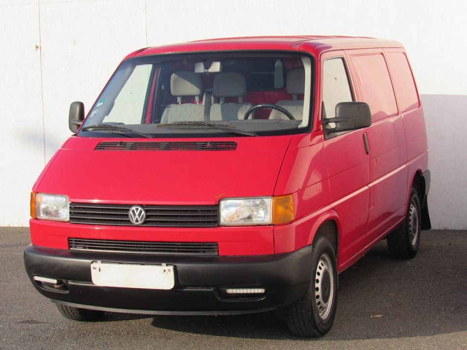 Volkswagen Transporter 1.9TD  6míst