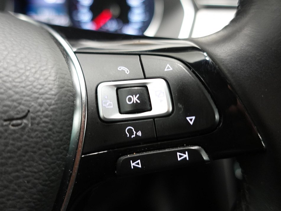 Volkswagen Passat 2.0 TDi 