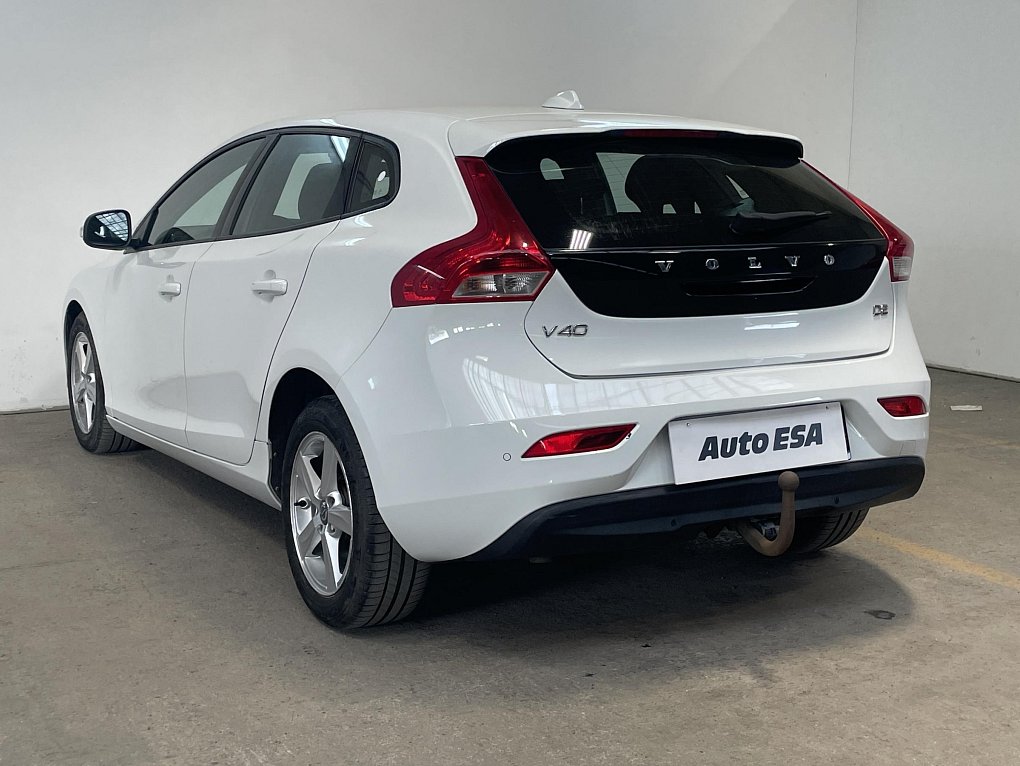 Volvo V40 2.0 D 