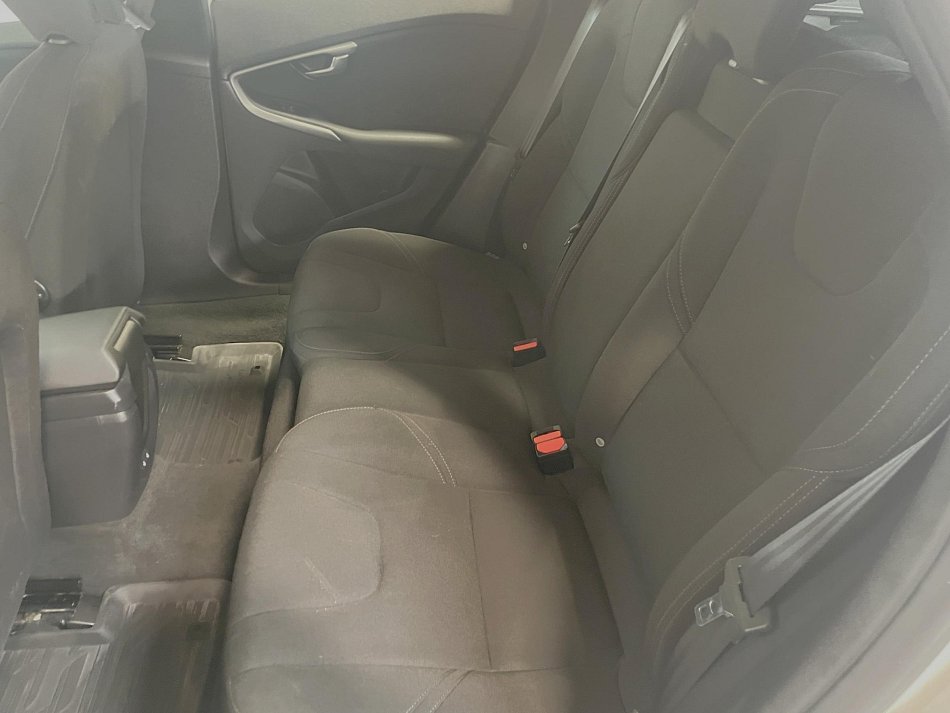 Volvo V40 2.0 D 