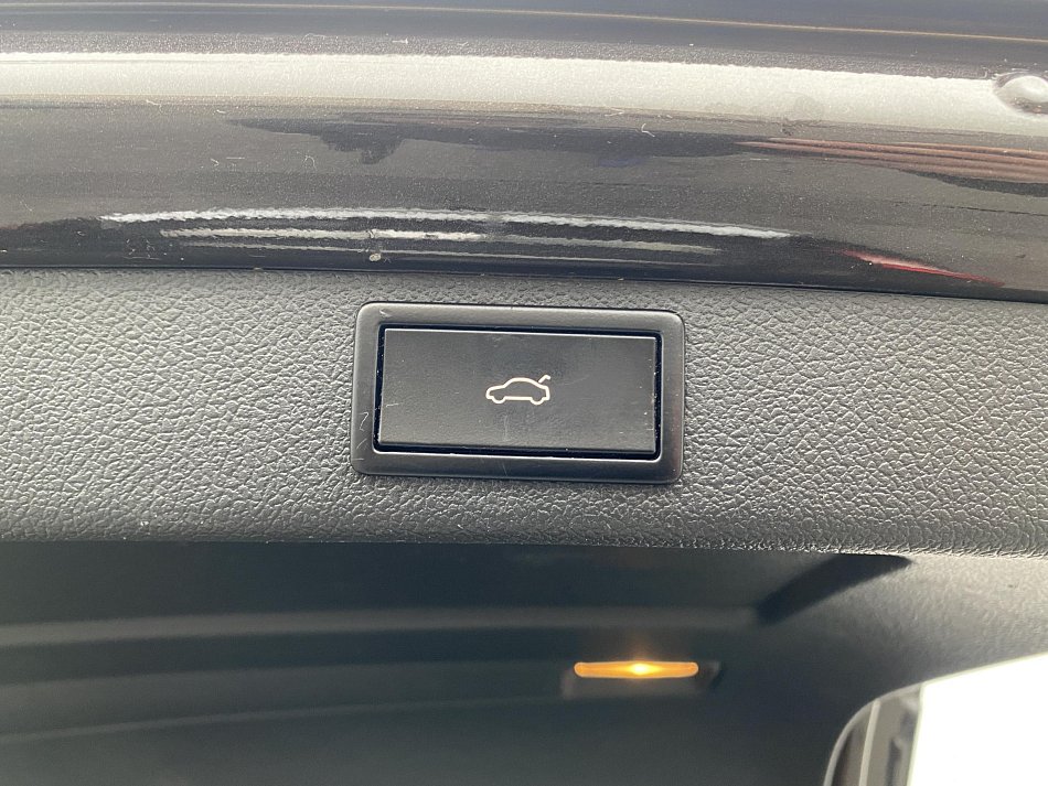 Škoda Superb II 2.0TDI Elegance 4x4