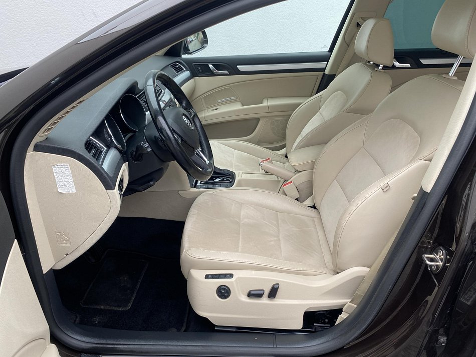 Škoda Superb II 2.0TDI Elegance 4x4