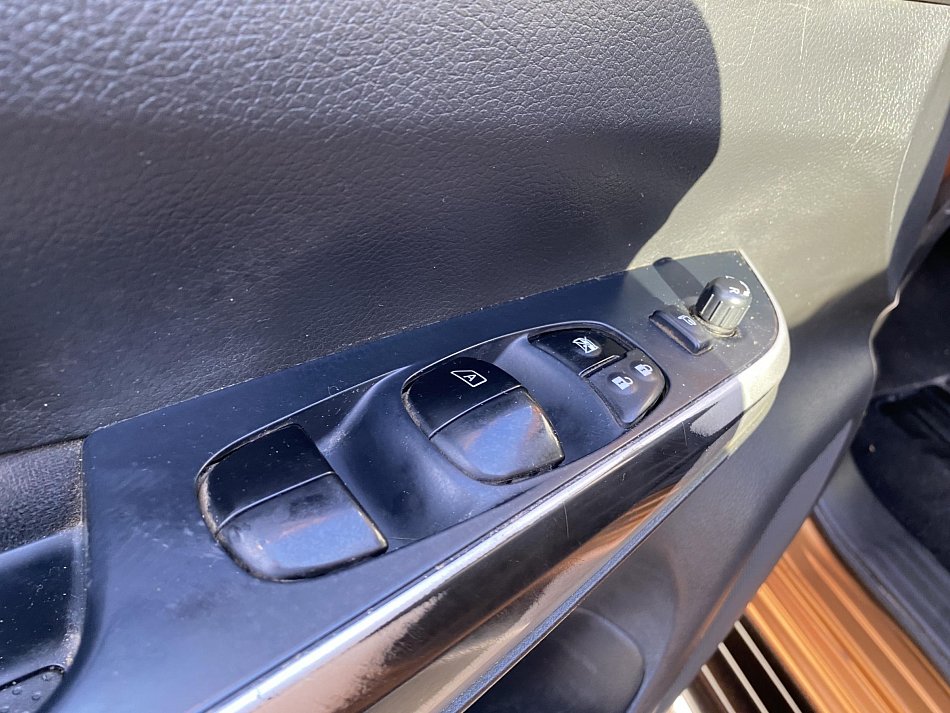 Nissan Navara 2.3dCi 