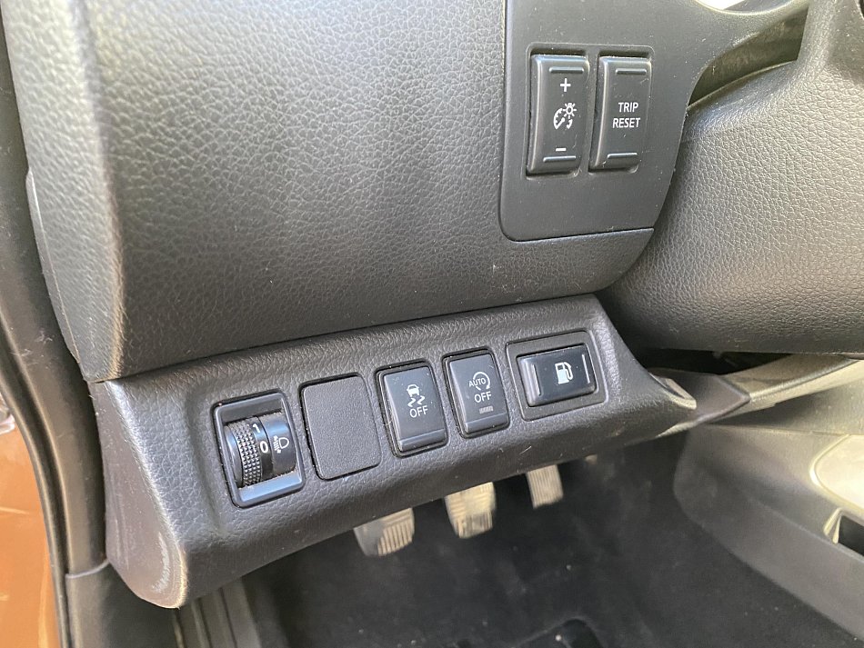 Nissan Navara 2.3dCi 