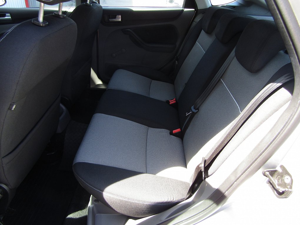 Ford Focus 1.6 i 