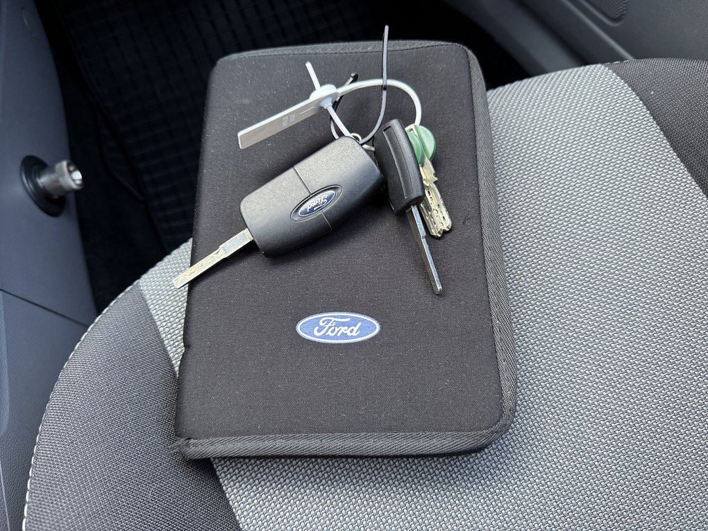 Ford Focus 1.6 i 