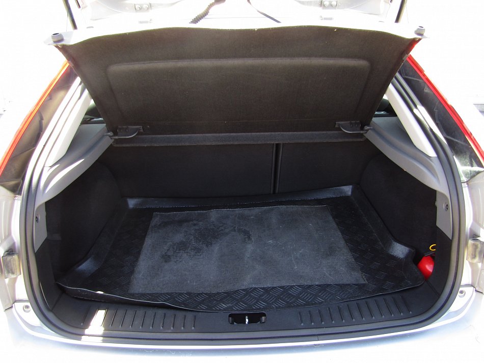 Ford Focus 1.6 i 